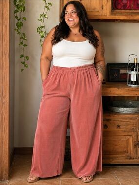 Plus-Size Wide-Leg  stretchy Pants in Dusty Rose